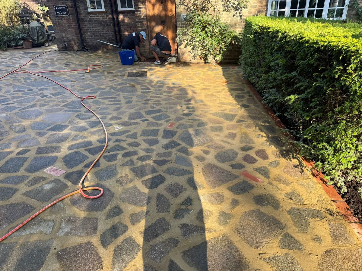 Resin bound driveway installation
