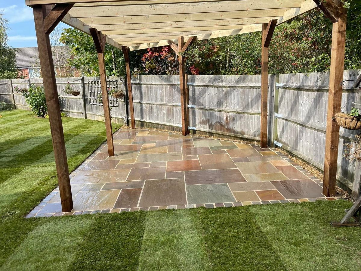 Resin bound driveway installation