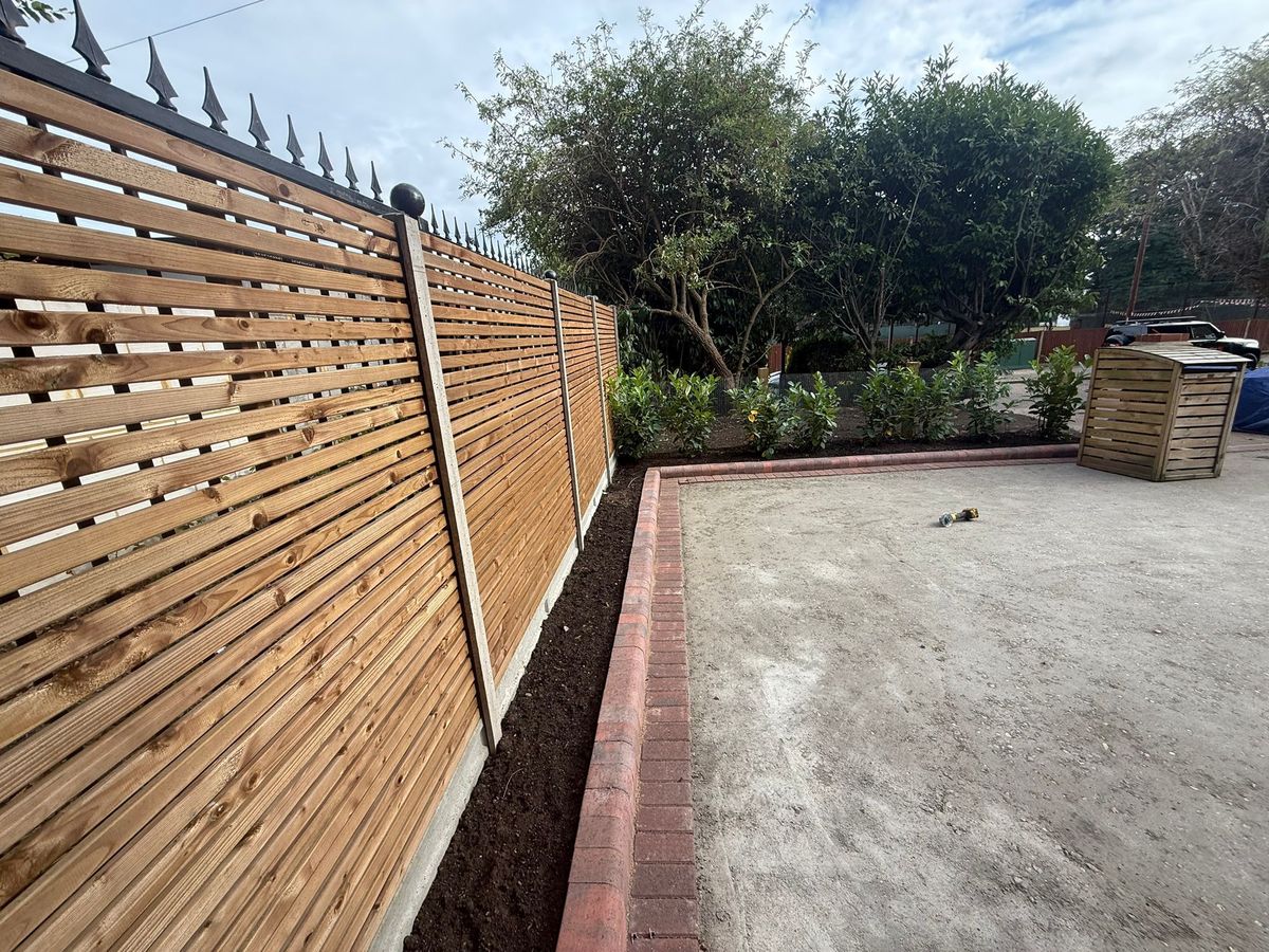 Resin bound driveway installation