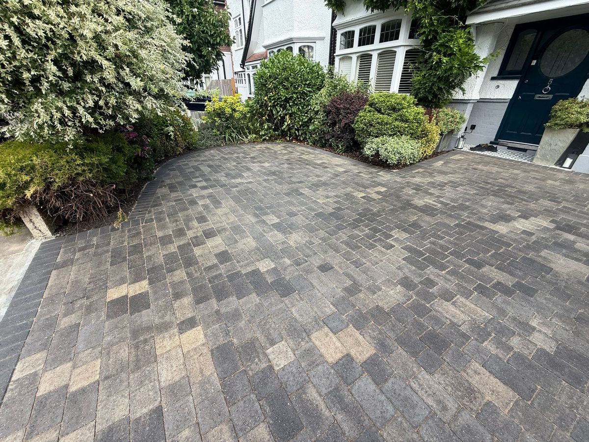 Resin bound driveway